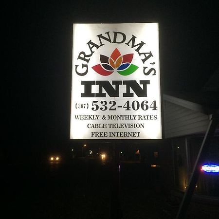 Grandmas Inn Torrington Exterior foto