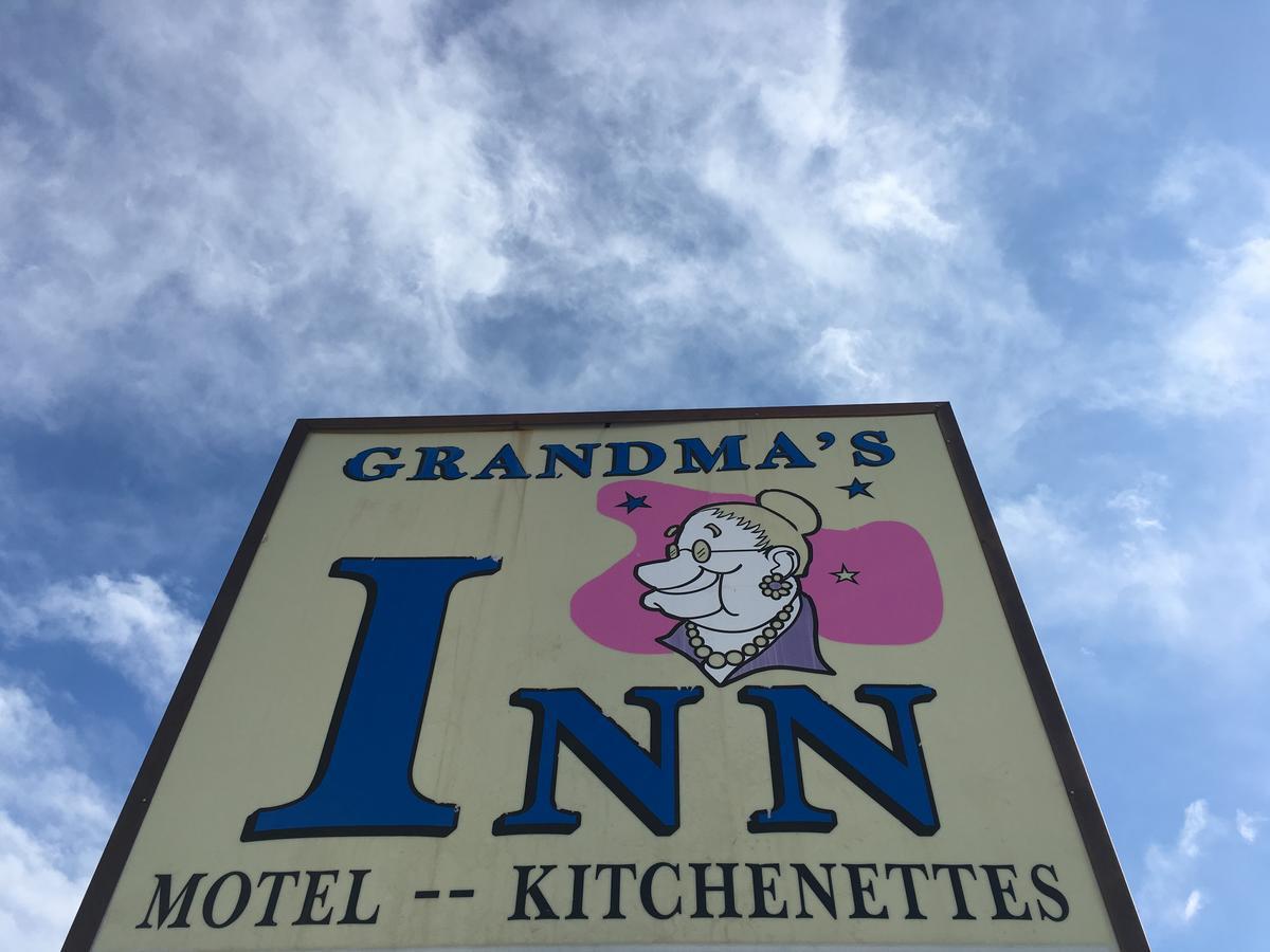 Grandmas Inn Torrington Exterior foto