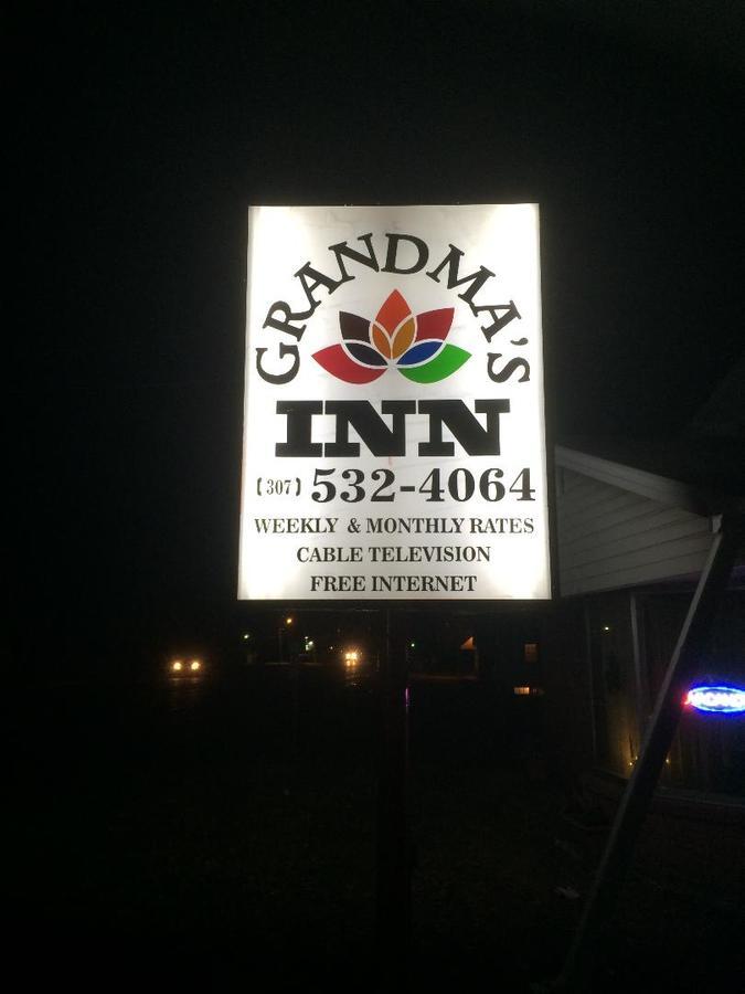 Grandmas Inn Torrington Exterior foto